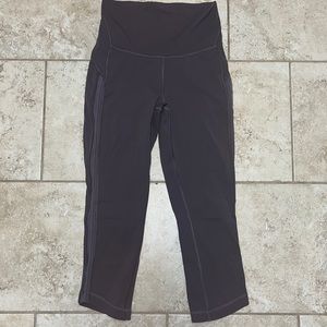 Lululemon gray size 6 leggings 21”